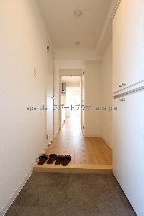 エスティメゾン川越0802の玄関