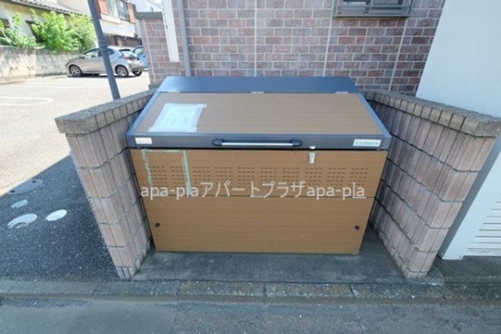 ウィスタリアの外観