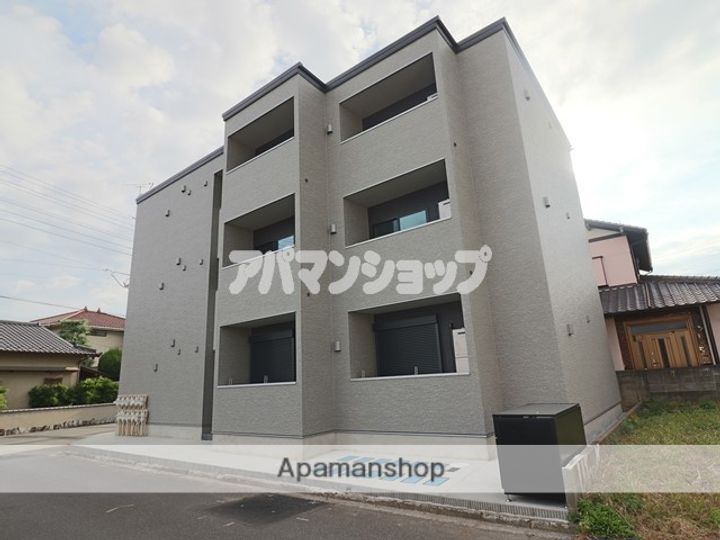 GRADUS鶴ヶ島の外観