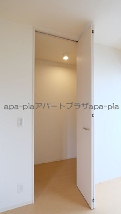 メゾン ドゥ ラシーヌのその他画像