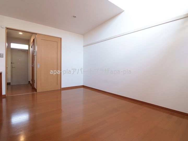 MAISONETTE BLANCの内装
