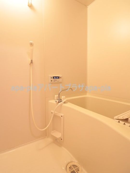 MAISONETTE BLANCの内装