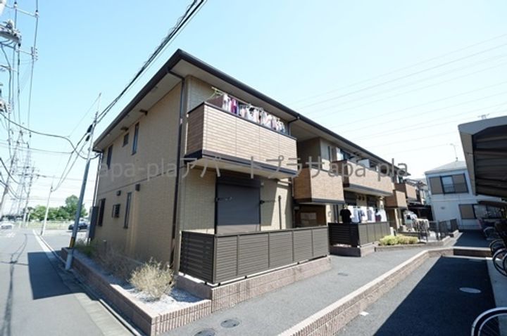 フェニックス小仙波 D棟の外観