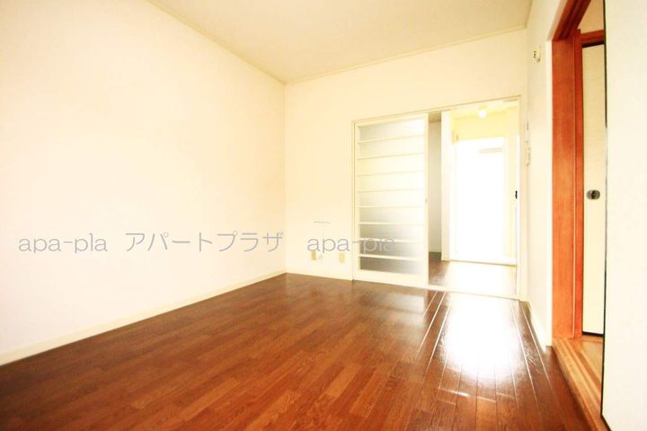 コスモプラザ Aの内装