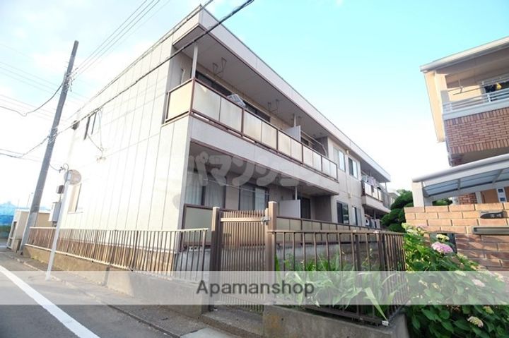 埼玉県鶴ヶ島市富士見4丁目の賃貸マンションの外観