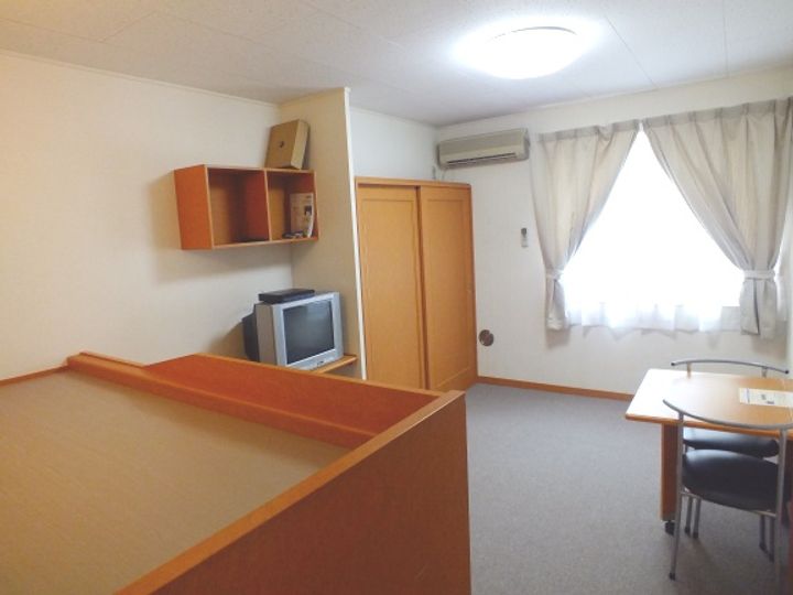 レオパレス新町IIの居間