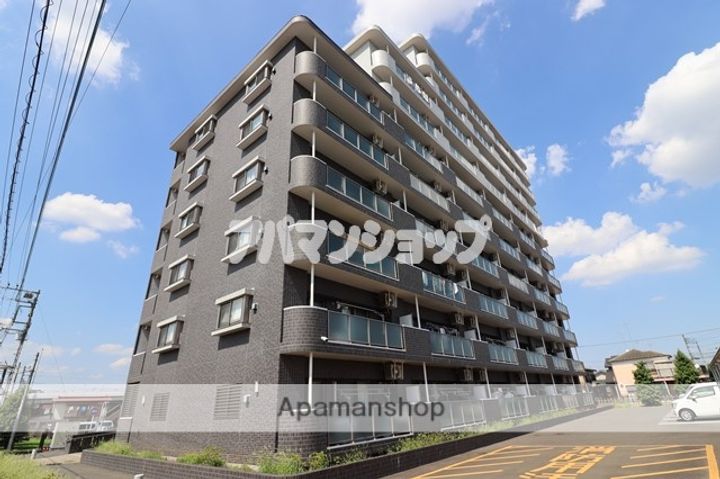 リリーヴィレッジCRESTの外観