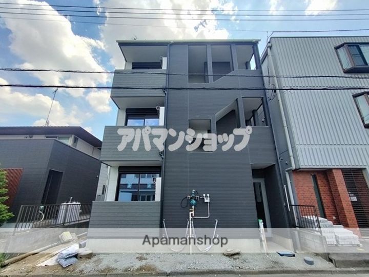 埼玉県坂戸市芦山町の賃貸アパートの外観