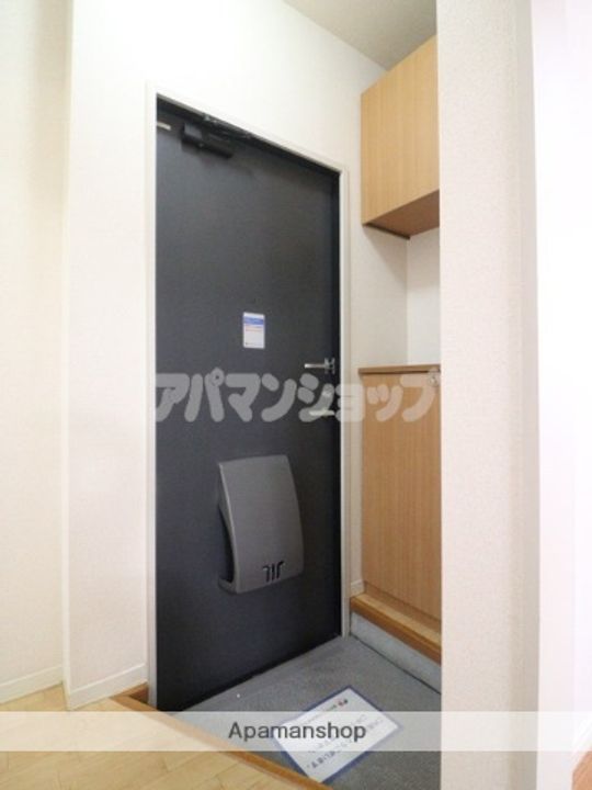 埼玉県川越市大字下広谷の賃貸アパートの玄関
