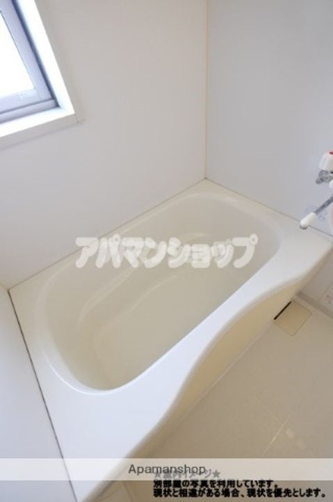レフィナードの内装