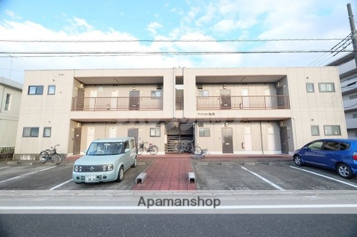 マンション丸川の外観