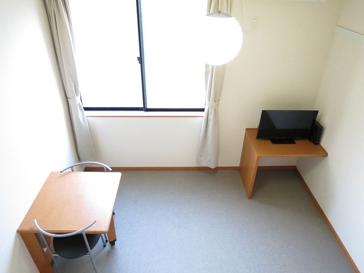 レオパレスコラール キシの居間