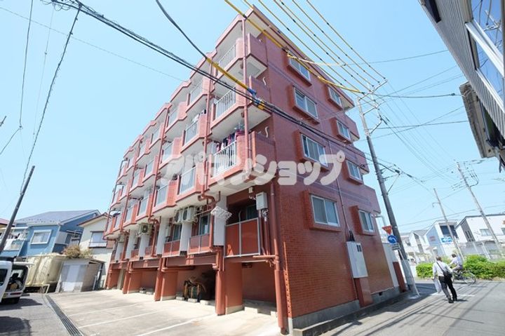 仲町パークプラザの外観