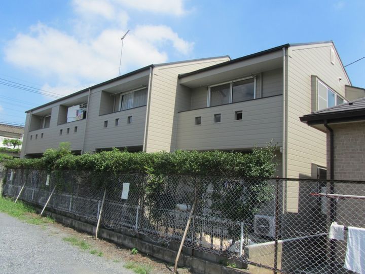 シュロス岸町の外観