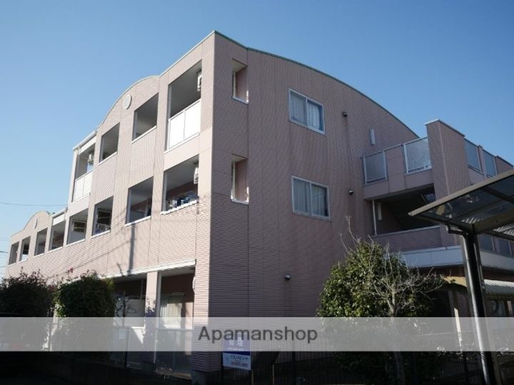 メゾンアンソレイエの外観