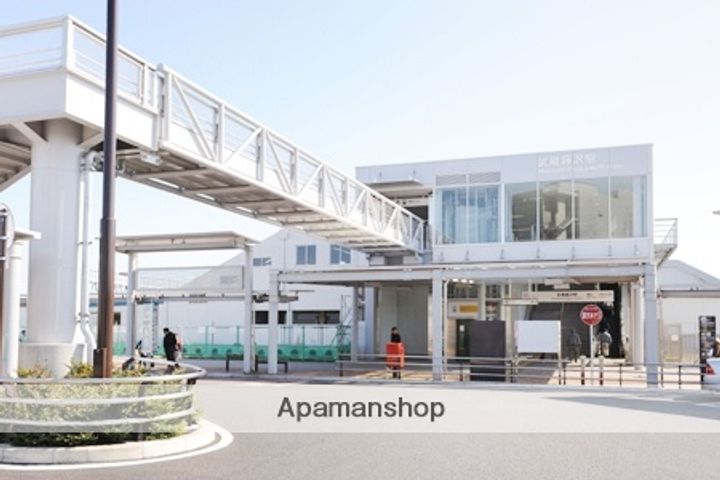 アンビルの周辺