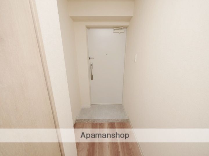 埼玉県所沢市小手指町1丁目の賃貸マンションの玄関