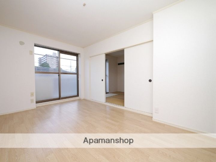 リバーサイドマンションの居間