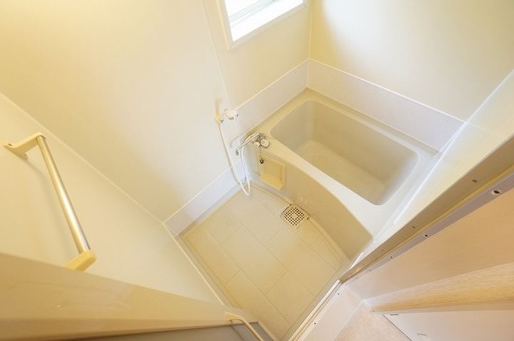 サンピア・コミネ202の風呂