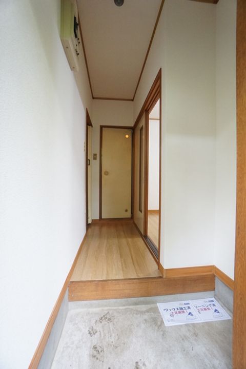 クレール101の玄関