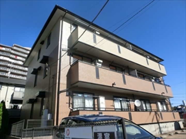 フロイデ若葉の外観