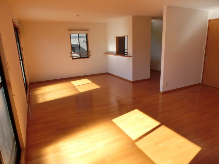 フロイデ若葉の居間