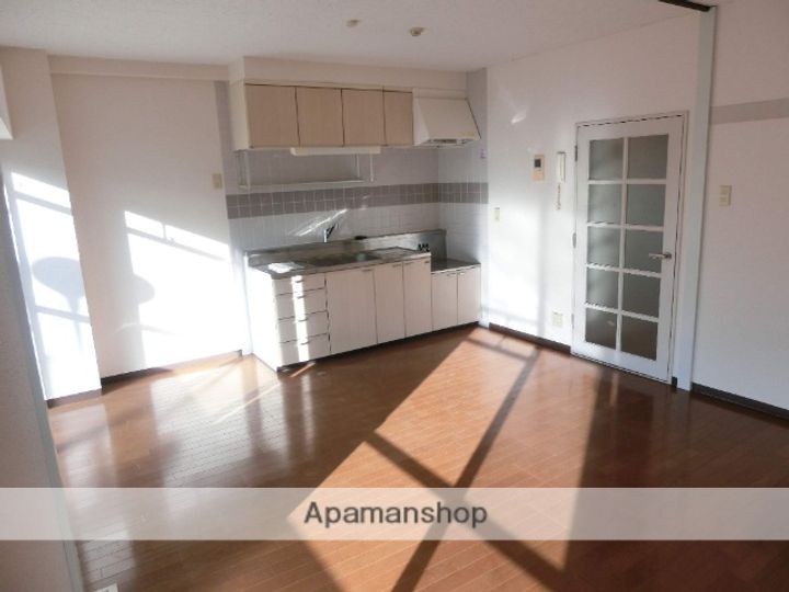 エール高品102の内装