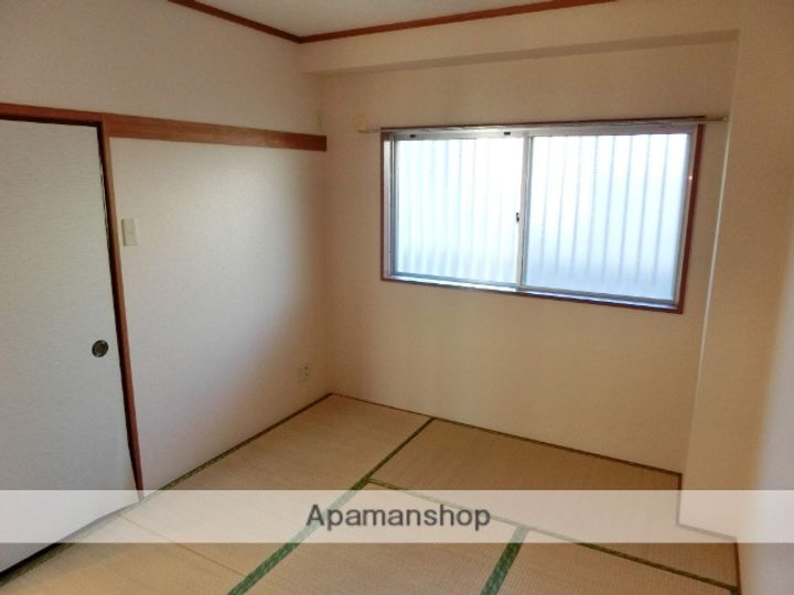 エール高品102の内装