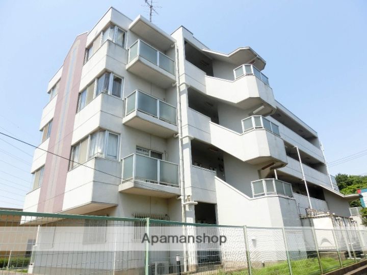 エール高品102の外観