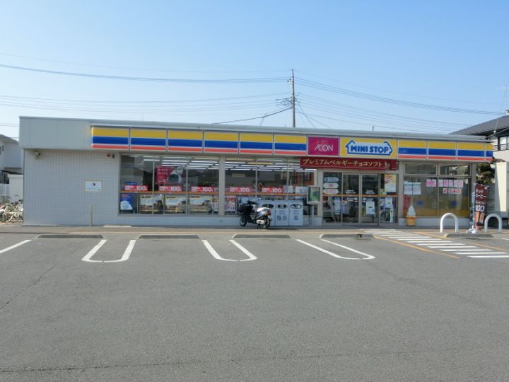 レオパレスミカドAの周辺