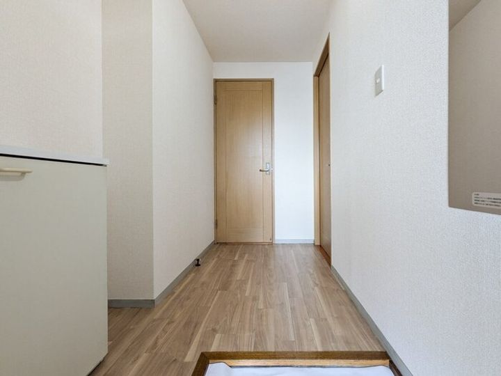 ヴューラーみつわ台 ABCDの玄関