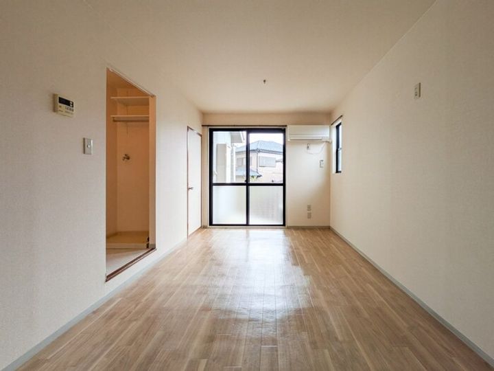 ヴューラーみつわ台 ABCDの居間