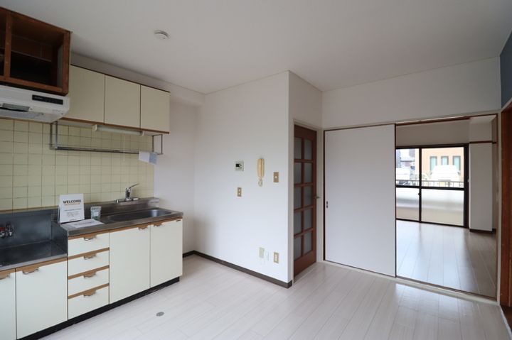 レジデンス齊藤の居間