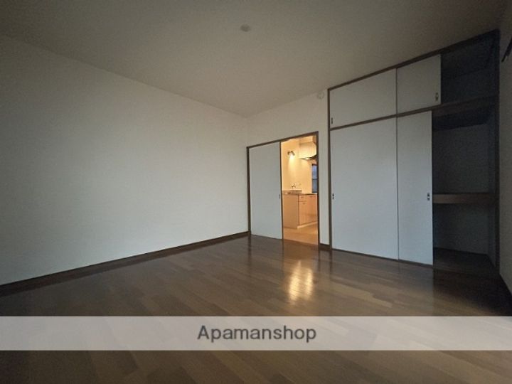 もくれんハイツ102の居間