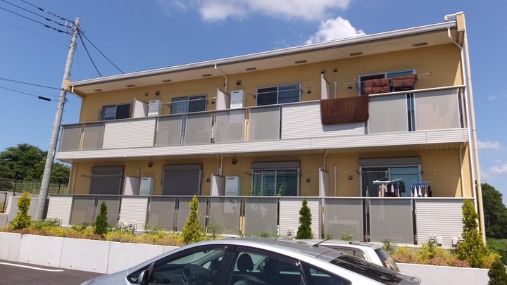 クラスターヒルの外観