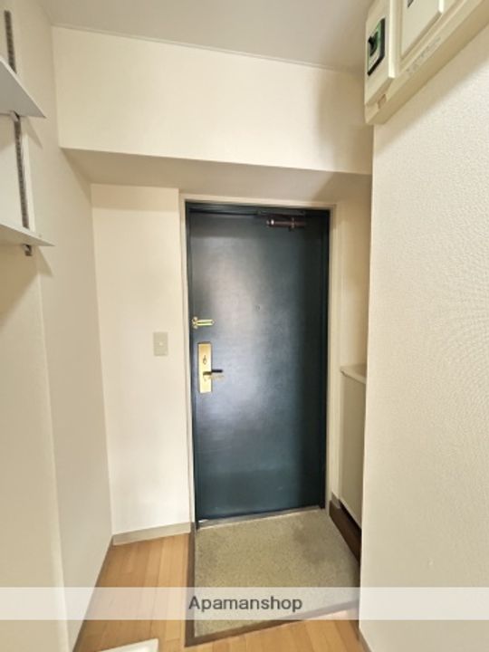 クリスタル西千葉の玄関