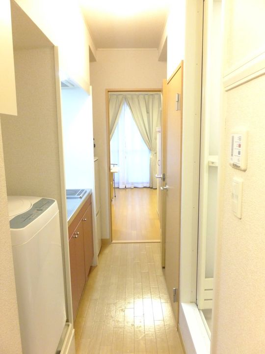 レオパレスウィン ネクストの玄関