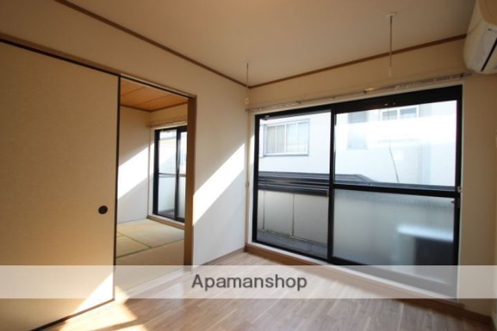 アルファメゾン21202の居間