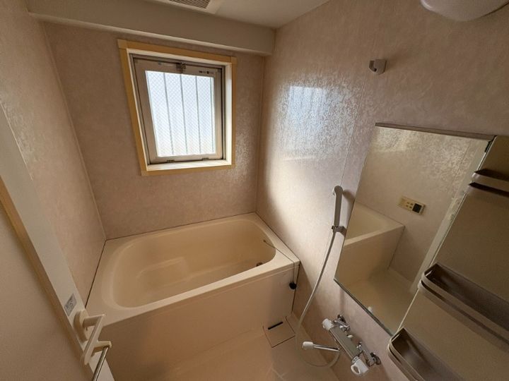 アウラ10の風呂