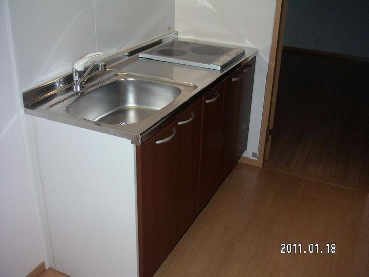 エルソルビオス303号室のキッチン