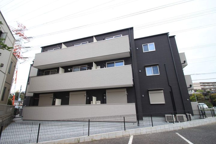 千葉県船橋市海神3丁目の賃貸アパートの外観