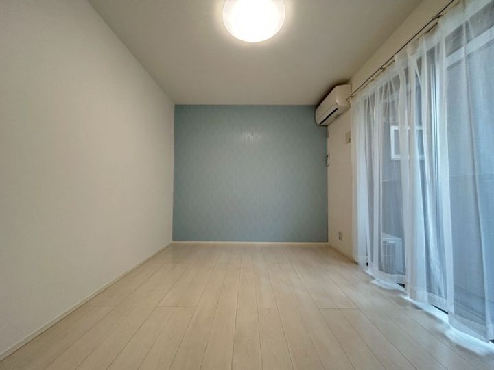 千葉県船橋市海神3丁目の賃貸アパートの居間