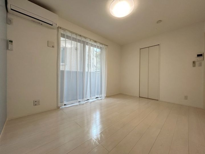 千葉県船橋市海神3丁目の賃貸アパートの内装