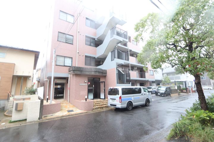 クラーシェ妙典の外観