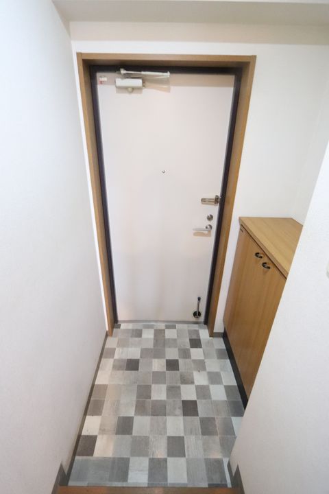クラーシェ妙典の玄関