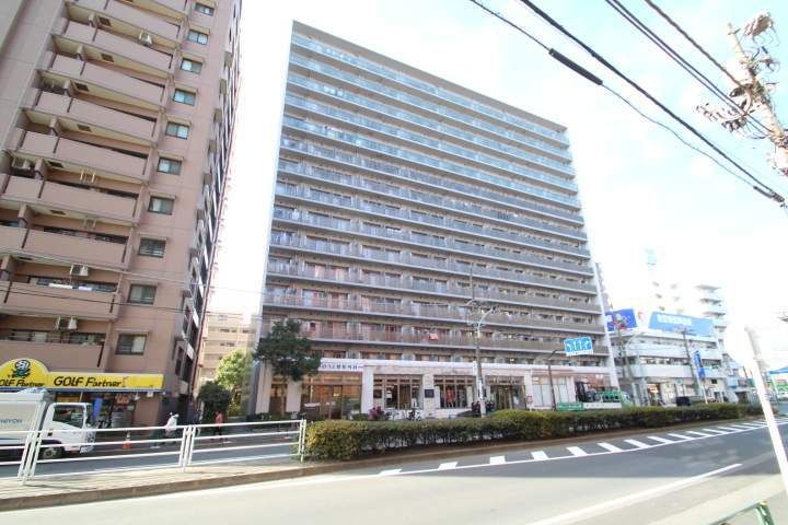 エスティメゾン大島の外観