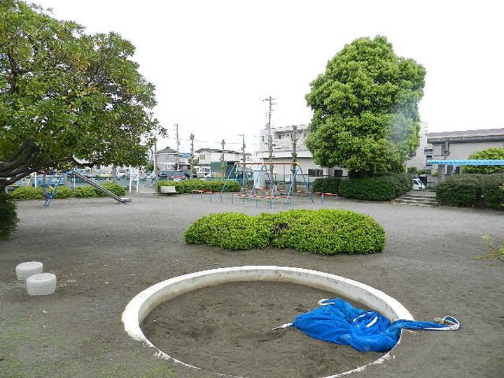 ケイディーエックスレジデンス原木中山の周辺