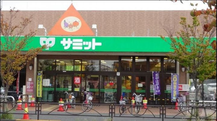 メゾンドゥベルデュールの周辺