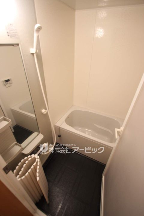 リヴェール市川C棟の風呂