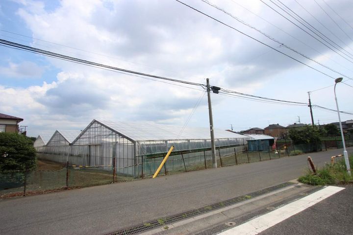 レオパレス曽谷2丁目の周辺